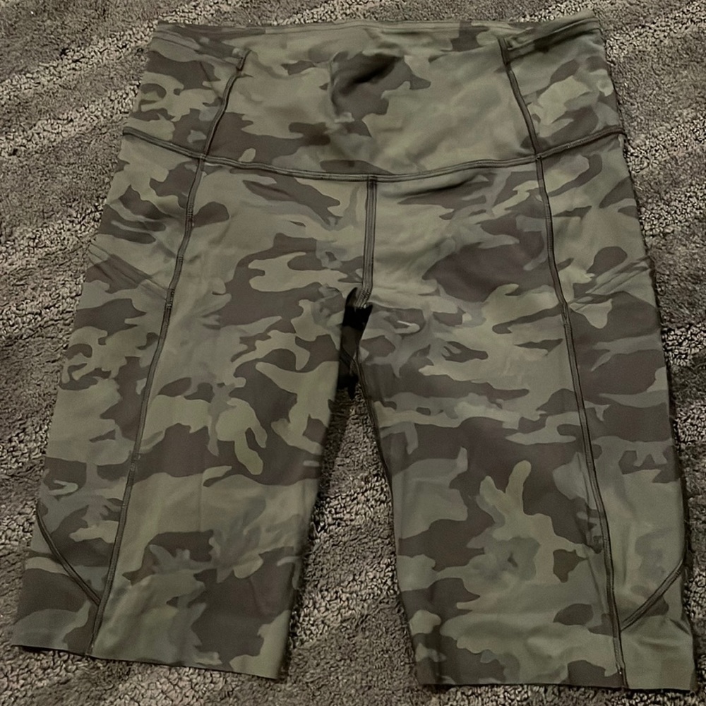 Lululemon Fast and Free High Rise Biker Short